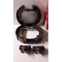 Renault R20 R25 R30 - Kit de frein arriere Premonte 228x42 (Lucas)